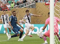 关于尤文图斯今夜豪取连胜尤文图斯门线救险备战亚冠,连对手都承认:瓦伦西亚转会期手感冰凉的信息 关于尤文图斯今夜豪取连胜尤文图斯门线救险备战亚冠,连对手都承认:瓦伦西亚转会期手感冰凉的信息